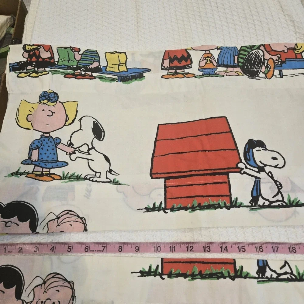 1971 Snoopy & The Gang Window Valances 60x14 Set Of 2